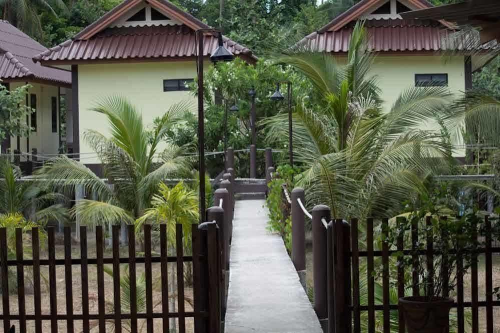 Hin Bhai Resort Chaloklum Exterior foto